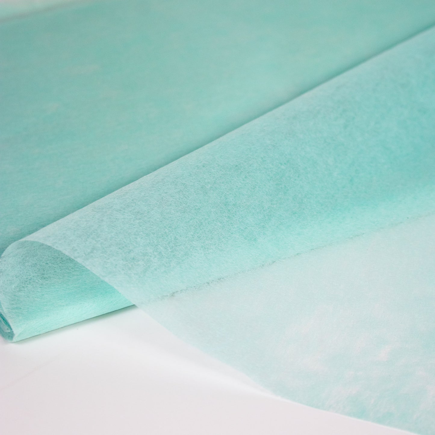 Non-Woven Wrap 48 x 48 cm – 6 colours