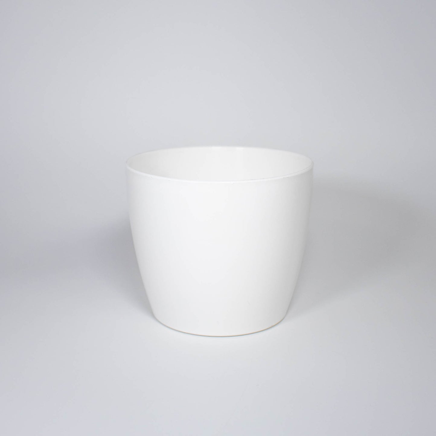 Plastic Pot – White